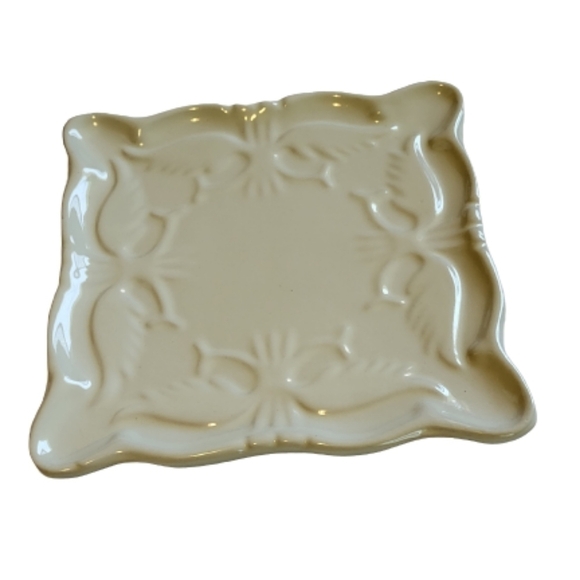 California Pantry, Embossed Square, Candle holder/trivet, Cream. - Picture 1 of 4